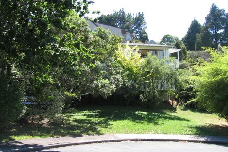 Photo of property in 20 Barker Rise, Northcross, Auckland, 0632