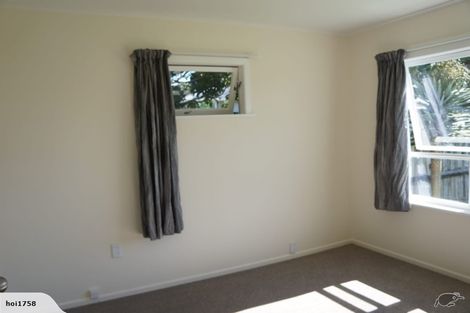 Photo of property in 24 Waipani Road, Te Atatu Peninsula, Auckland, 0610