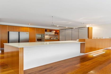 Photo of property in 5/258 Hurstmere Road, Takapuna, Auckland, 0622