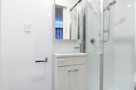 Photo of property in 36 Akeake Lane, Albany Heights, Auckland, 0632