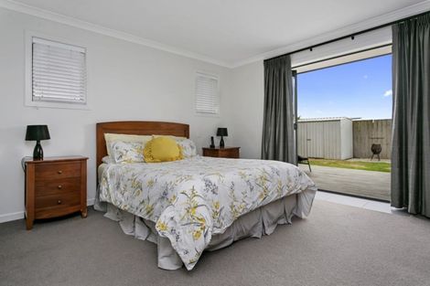 Photo of property in 33 Norfolk Drive, Cambridge, 3434