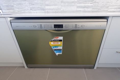 Photo of property in 1/166 Pigeon Mountain Road, Half Moon Bay, Auckland, 2012