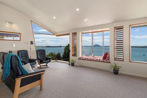 Photo of property in 81 Harbour View Road, Omokoroa, 3114