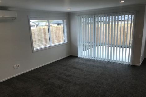 Photo of property in 27 Pohe Street, Waikanae, 5036