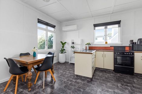 Photo of property in 275 Georges Drive, Napier South, Napier, 4110