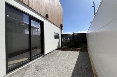 Photo of property in 16/92a Cambridge Terrace, Waterloo, Lower Hutt, 5011