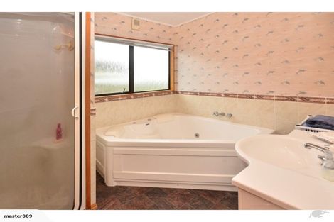 Photo of property in 2/571 Weymouth Road, Weymouth, Auckland, 2103