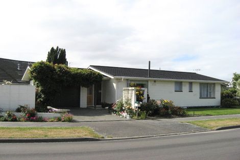 Photo of property in 2/2 Abbotts Place, Avonhead, Christchurch, 8042