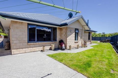 Photo of property in 9 Westvale Drive, Greymouth, 7805