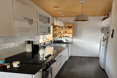 Photo of property in 890 Beach Road, Waiake, Auckland, 0630