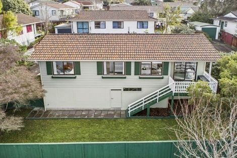 Photo of property in 15 Chislehurst Street, Henderson, Auckland, 0612