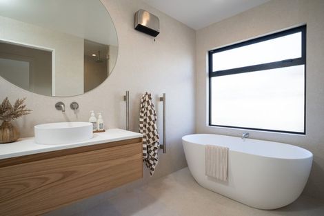 Photo of property in 157 Centaurus Road, Saint Martins, Christchurch, 8022