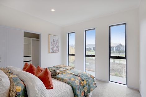 Photo of property in 43 Vinistra Road, Kumeu, 0810