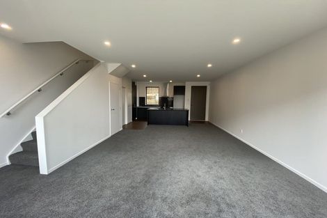 Photo of property in 4/62 Spenmoor Street, Newlands, Wellington, 6037