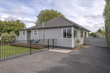 Photo of property in 35 Aorangi Road, Bryndwr, Christchurch, 8053