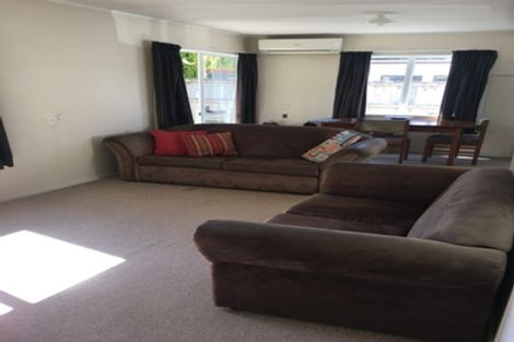 Photo of property in 9a Rawene Street, Waikanae, 5036