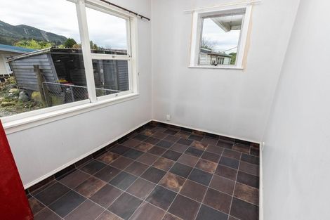 Photo of property in 10 Mills Street, Runanga, 7803