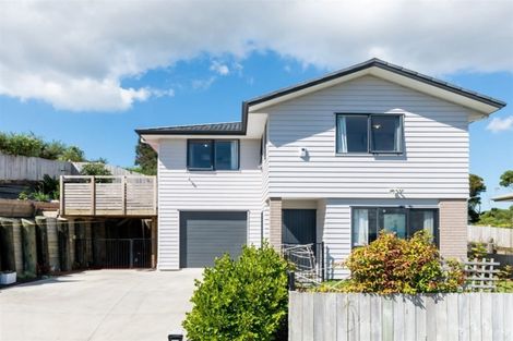 Photo of property in 24 Denver Avenue, Sunnyvale, Auckland, 0612