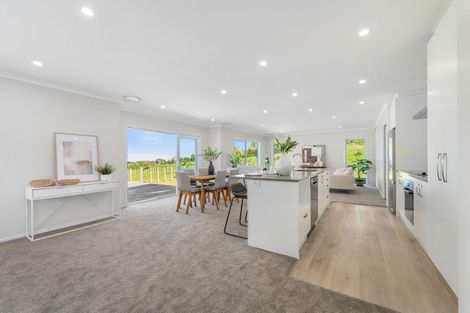 Photo of property in 30 Henderson Street, Kimbolton, 4774