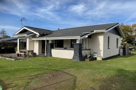 Photo of property in 5 Kitchener Street, Eltham, 4322