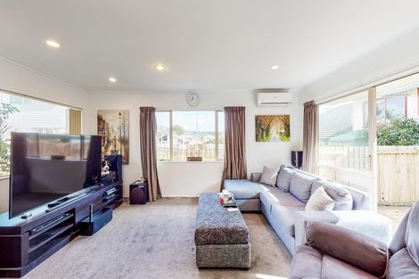 Photo of property in 3/692 Whangaparaoa Road, Stanmore Bay, Whangaparaoa, 0932