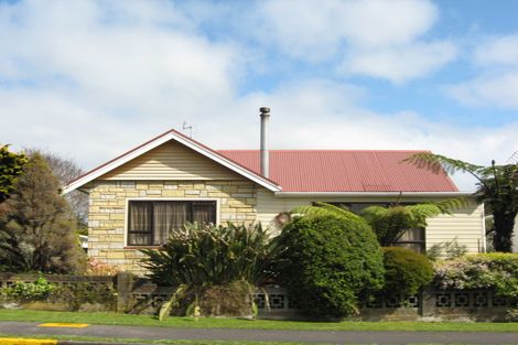 Photo of property in 27 Ngakoti Street, Urenui, 4375