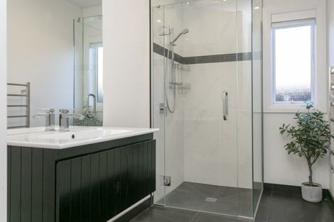 Photo of property in 155 Victory Drive, Wharewaka, Taupo, 3330