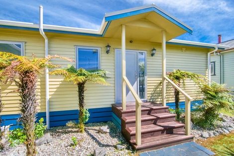 Photo of property in 27 Beach Street, Hokitika, 7810