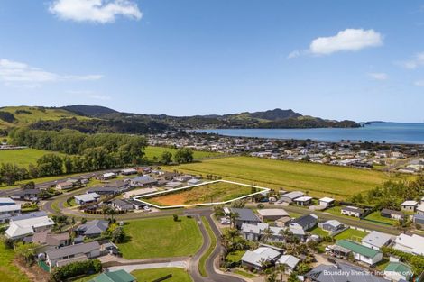Photo of property in 18 Carina Way, Whitianga, 3510