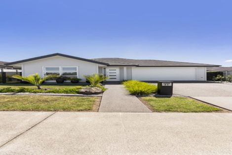 Photo of property in 25 Pitoitoi Drive, Riverhead, 0820