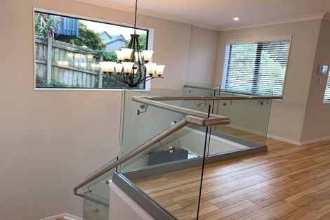 Photo of property in 6a Wiriana Place, Stanmore Bay, Whangaparaoa, 0932