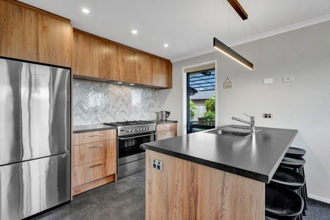 Photo of property in 37 Papawhero Drive, Bell Block, New Plymouth, 4312