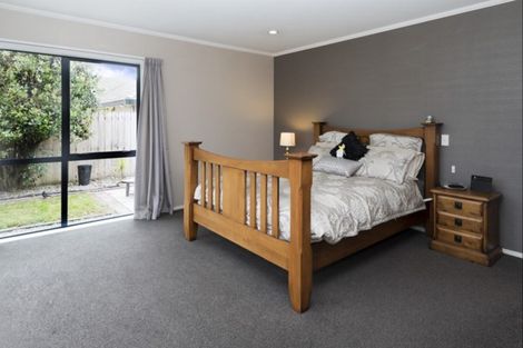 Photo of property in 4 Emyvalie Place, Dannemora, Auckland, 2016