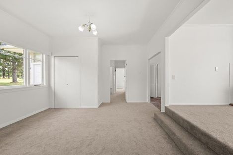 Photo of property in 38 Farrand Road, Kumeu, 0891