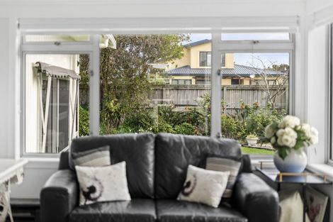 Photo of property in 25a Riverside Road, Orewa, 0931