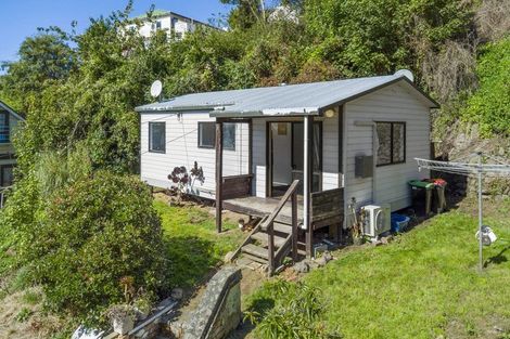 Photo of property in 15 Sutherland Street, Dunedin Central, Dunedin, 9016