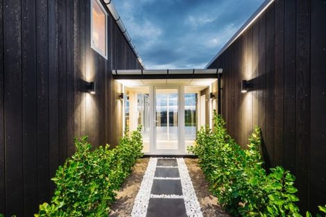 Photo of property in 24 Kayforce Road, Ocean View, Dunedin, 9035