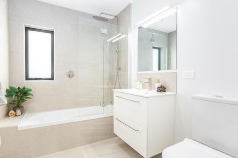 Photo of property in 42 Turtleback Avenue, Whitby, 5024