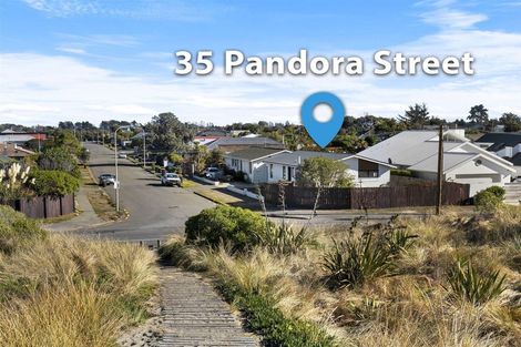 Photo of property in 35 Pandora Street, North New Brighton, Christchurch, 8083