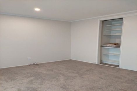 Photo of property in 1/166 Pigeon Mountain Road, Half Moon Bay, Auckland, 2012