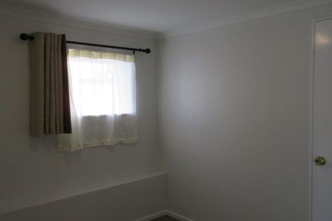 Photo of property in 1/31 Becroft Drive, Forrest Hill, Auckland, 0620