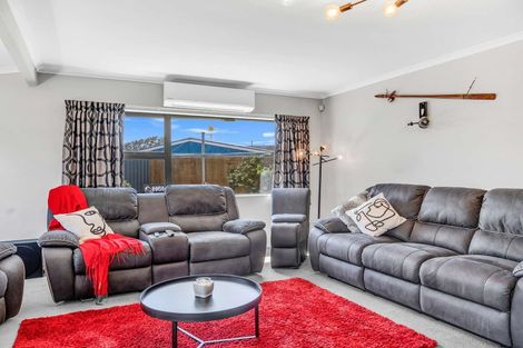 Photo of property in 7 Charisma Court, Kelvin Grove, Palmerston North, 4414
