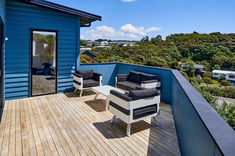 Photo of property in 102 Navigation Drive, Whitby, Porirua, 5024
