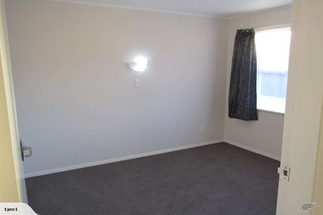 Photo of property in 1/31 Hillside Drive, Maoribank, Upper Hutt, 5018