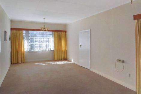 Photo of property in 13 Severn Street, Island Bay, Wellington, 6023