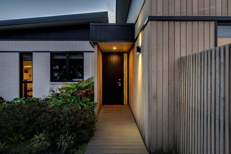 Photo of property in 4 Steve Askin Drive, Cracroft, Christchurch, 8022
