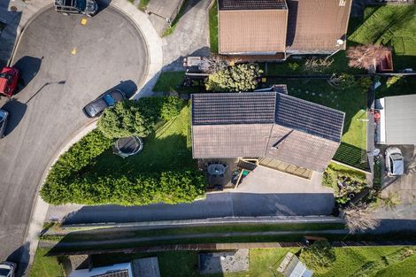 Photo of property in 60 Dominica Crescent, Grenada Village, Wellington, 6037