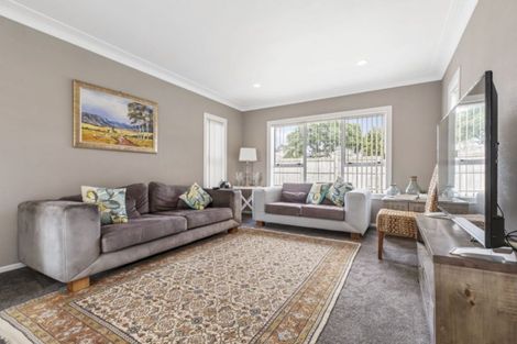 Photo of property in 74 Wellington Street, Pukekohe, 2120