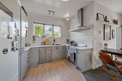 Photo of property in 108 Retreat Road, Avonside, Christchurch, 8061