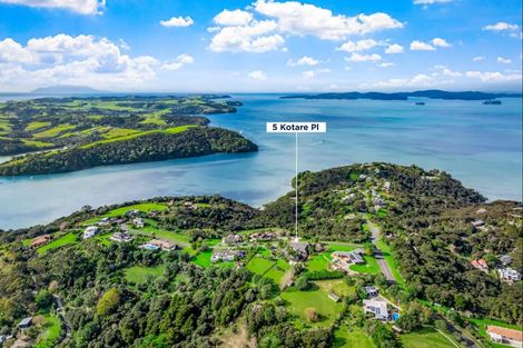 Photo of property in 5 Kotare Place, Sandspit, Warkworth, 0982